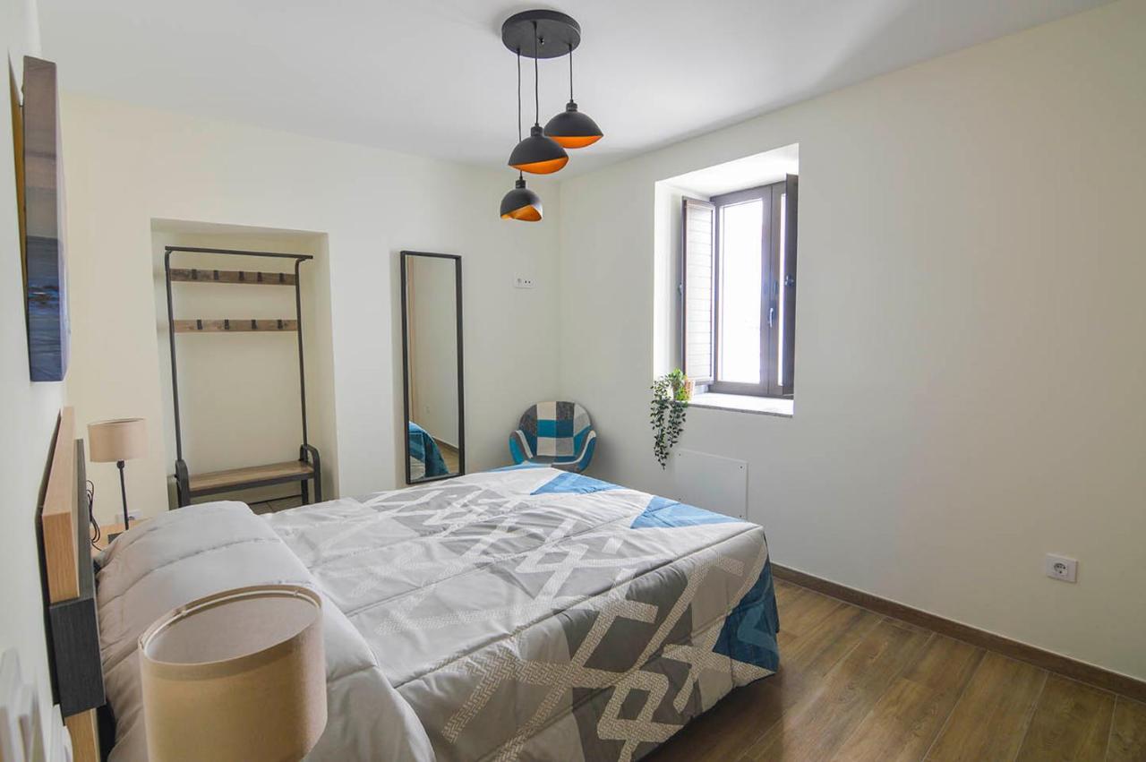 Apartamentos Turisticos Hornillo Caces Exteriör bild